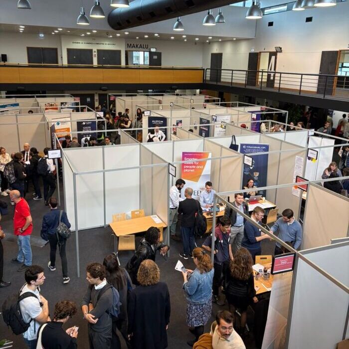 image de la Job Fair 2025 organisée par la Junior Etudes Phelma